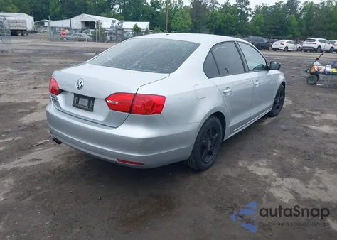 2014 Volkswagen Jetta 2.0L S z USA, uszkodzony, nr VIN 3VW2K7AJ7EM306388